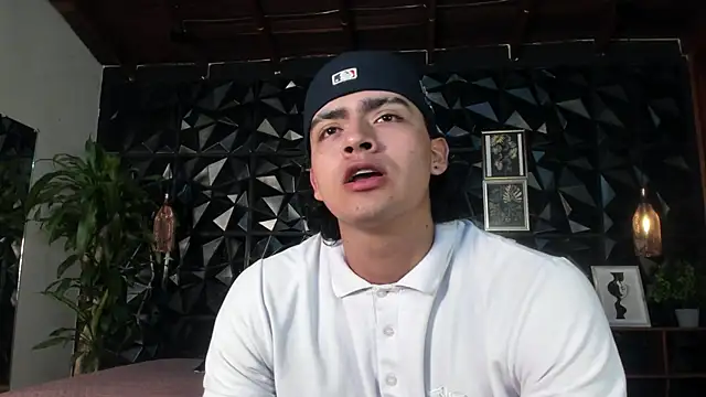 elliot_colton webcam