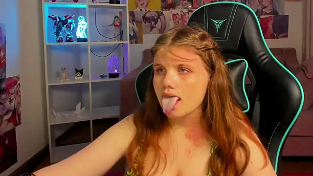 ChloeHalses webcam