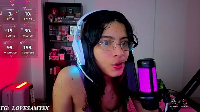 Lovelyamyy webcam