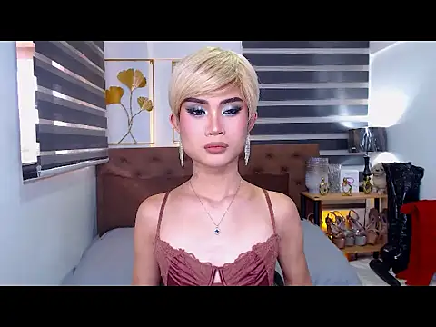 JuicyCockThea webcam