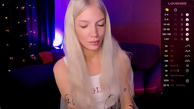 AnyaTaylor_ webcam