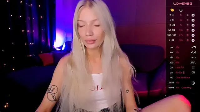 AnyaTaylor_ webcam