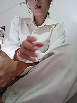 Linda-yiyi webcam