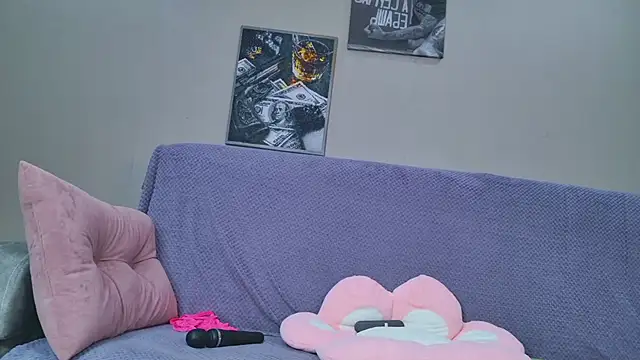 Curvy_Dynamite_ webcam