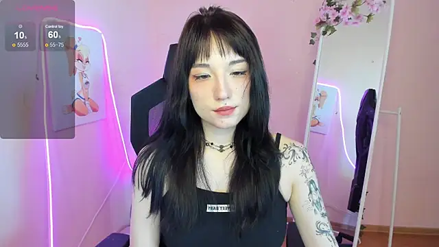 AliceeinWonderlanddd webcam