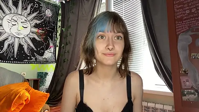 YourFavoriteAltgirl webcam
