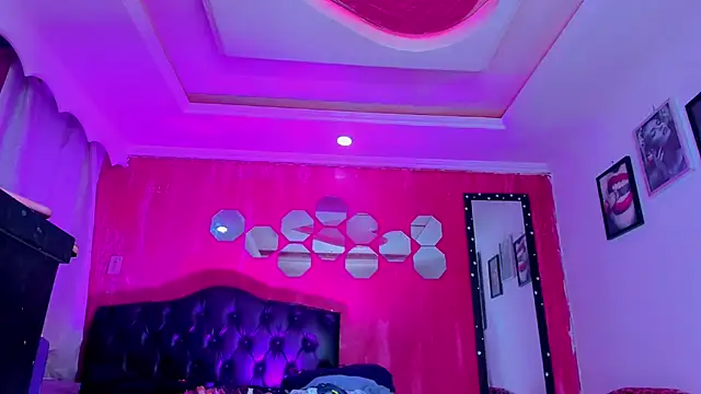 TiffanyMackensyy webcam