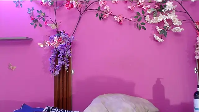 skinnysofia18 webcam