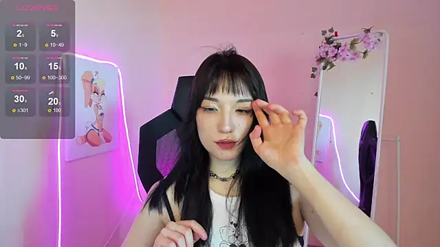AliceeinWonderlanddd webcam