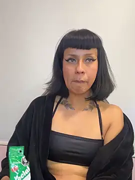 valkiriia_wiine (F young) - Ride my ultra realistas dildo