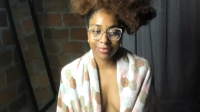 thaimy_ webcam