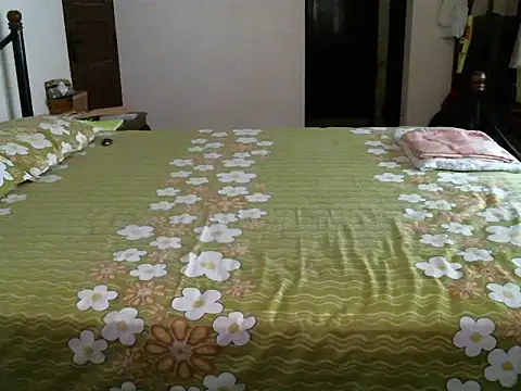 sixfeetslim webcam