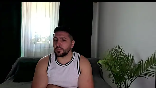 Gold_Alpha_Boy webcam