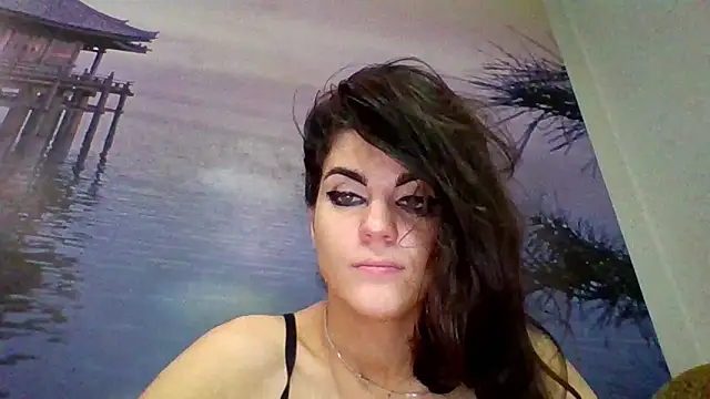 AliceTailor live cam on StripChat