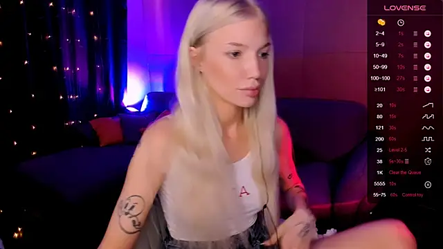 AnyaTaylor_ webcam