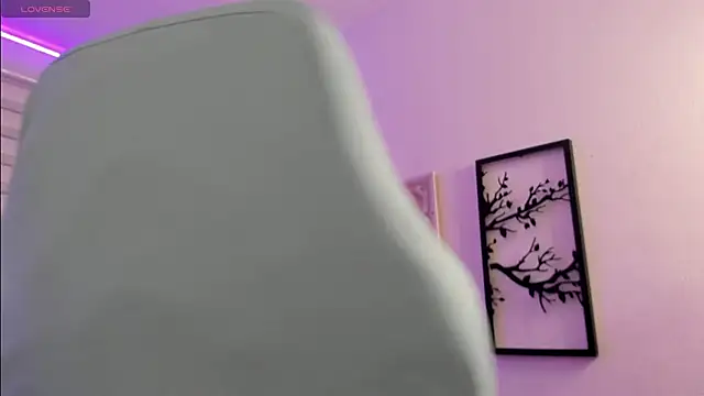 Sara_Red_X webcam