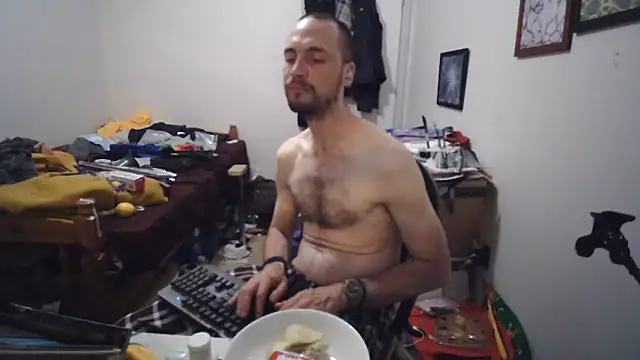 JohnnyMoves webcam