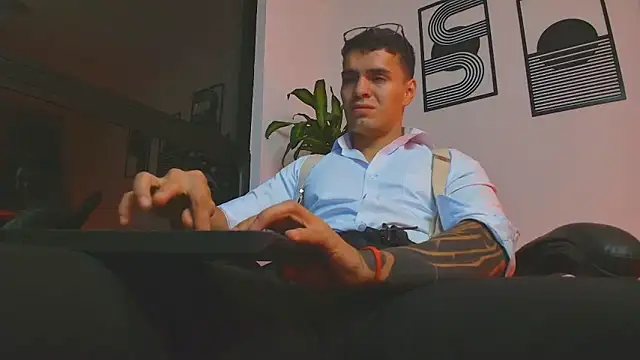 ALPHA_DOMINUS_ webcam