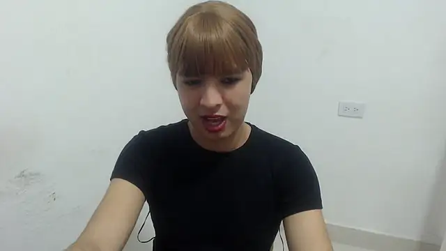 estefania224 webcam