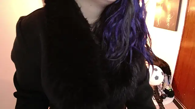 scarleth_blue webcam