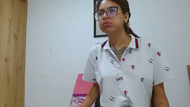 Emily_Lopera webcam
