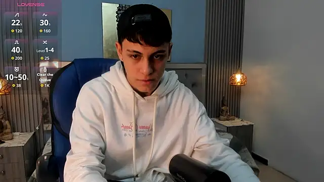 Ethanx18_ webcam