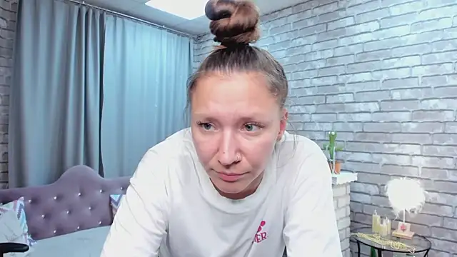 SarahCoksss live cam on StripChat
