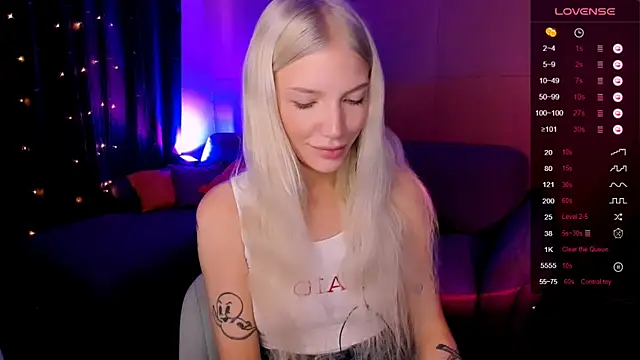AnyaTaylor_ webcam