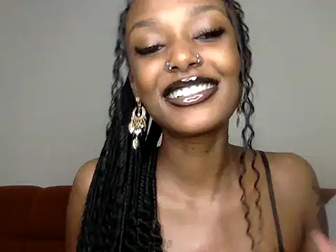 mavelous_mia webcam