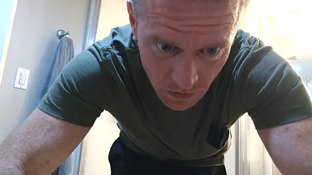 DILFiGuess1 live cam