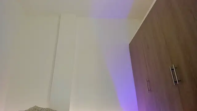 litle_slut webcam