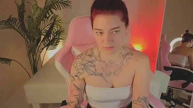 Nikki_Gringer webcam