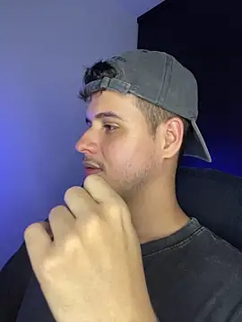 bjornsteel (M young) - Lick biceps