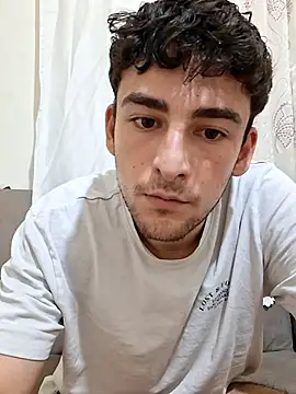 Yasinyasin7 live sex cam