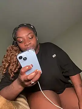 LillShayy webcam