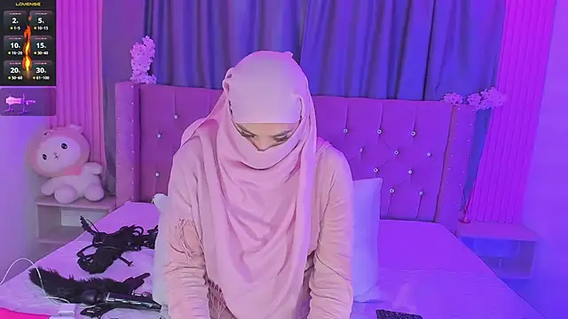 nayla-mouna (F young) - oil in ass