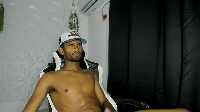 saack__xx live cam on StripChat