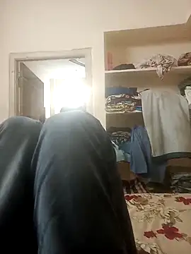 priya380 webcam