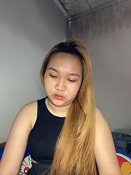 Almira6868 webcam