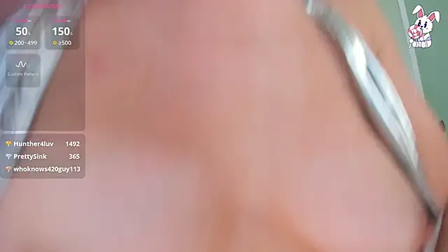 VirginChloe webcam