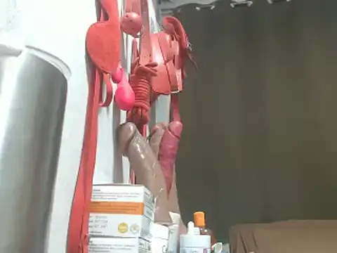 30cmMONSTERCOCKnBIGLOAD4u webcam