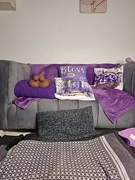 ThickianaRider live sex cam