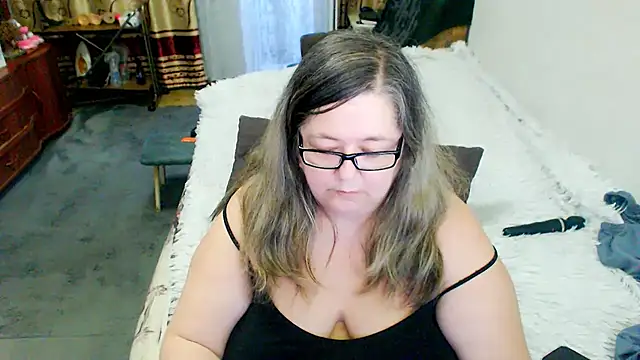 sex2 (F mature) - naked, squirt
