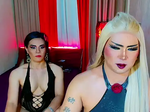 Wildest_Slave_Huntress webcam