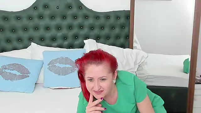 IvyHotFoxy webcam
