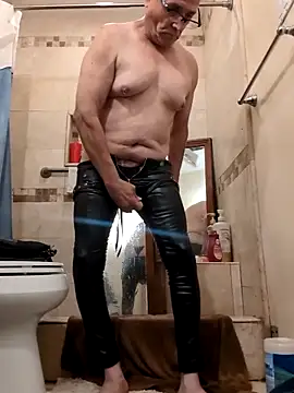 bobby69cock live cam on StripChat