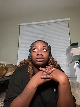 LillShayy webcam