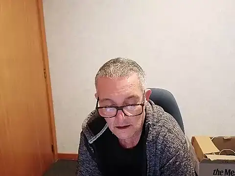 daddy_man live cam on StripChat