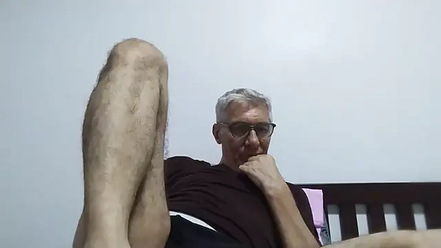 BIGUNCUTHARDCOCK webcam