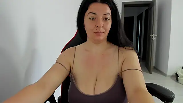 amiraisa11 webcam